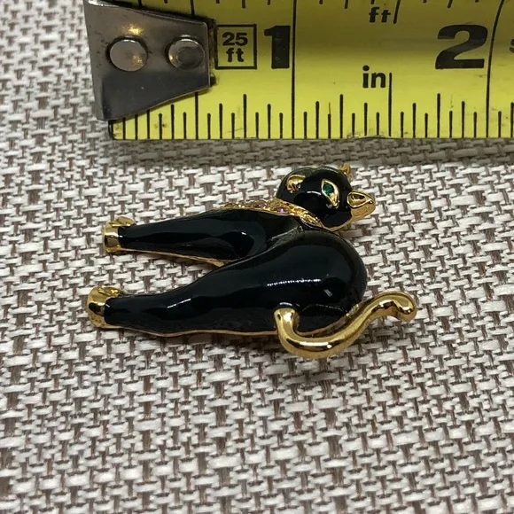 Vintage trifari black cat with emerald eyes - Picture 2 of 5